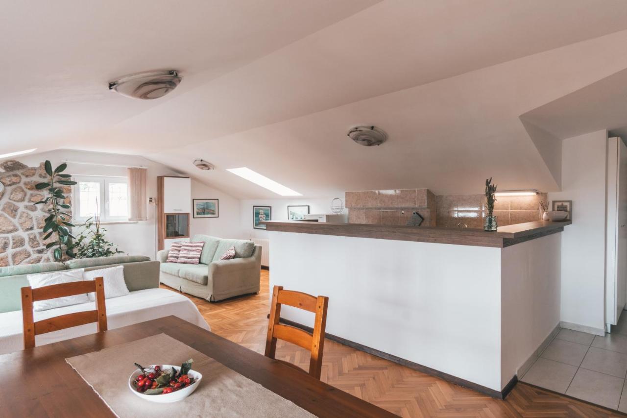 Apartments Hortensia Опатия Екстериор снимка