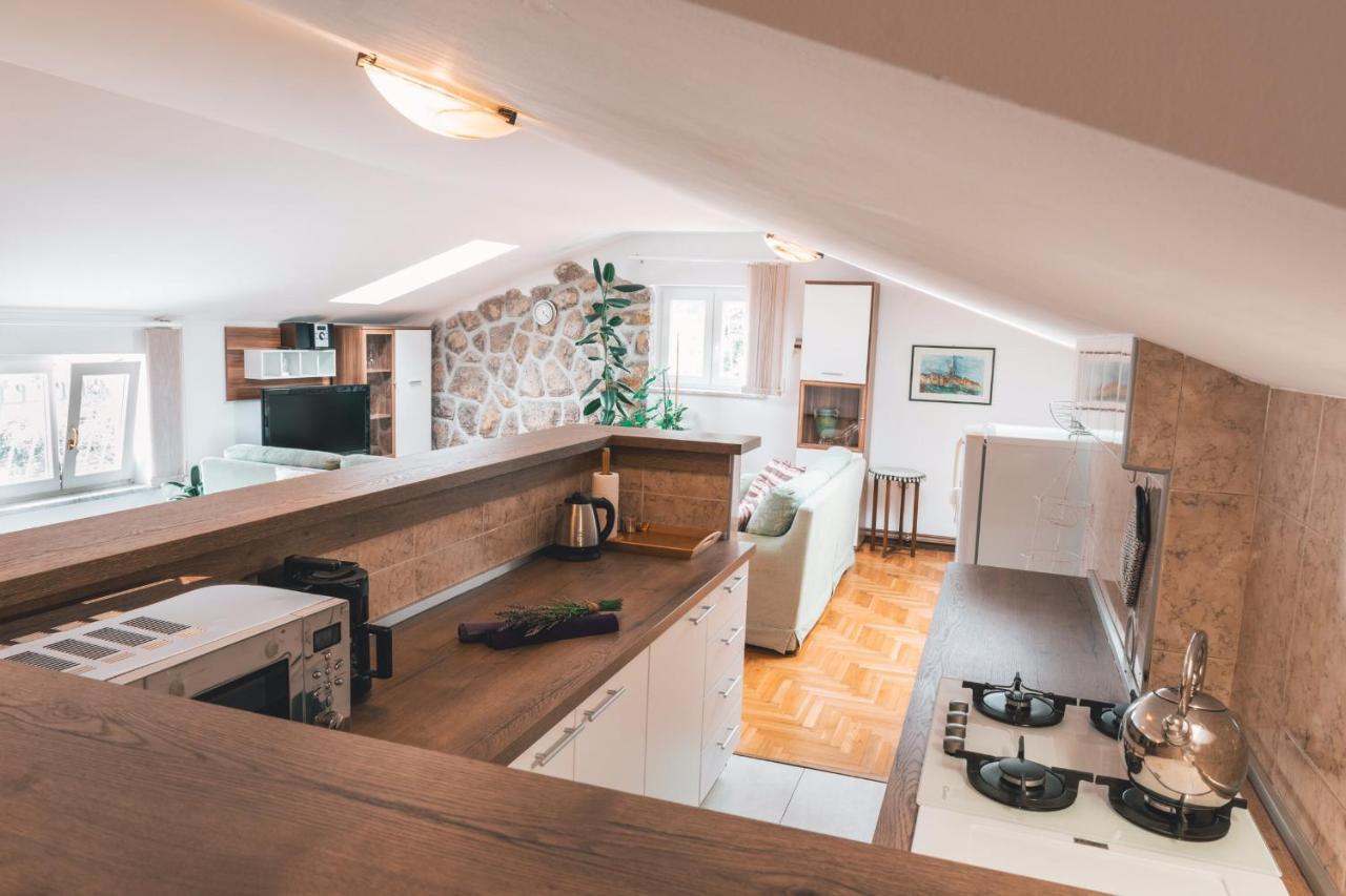 Apartments Hortensia Опатия Екстериор снимка