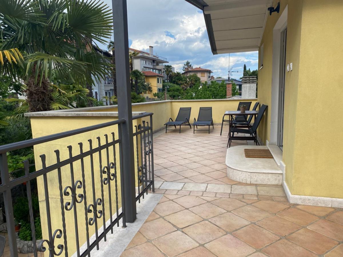 Apartments Hortensia Опатия Екстериор снимка