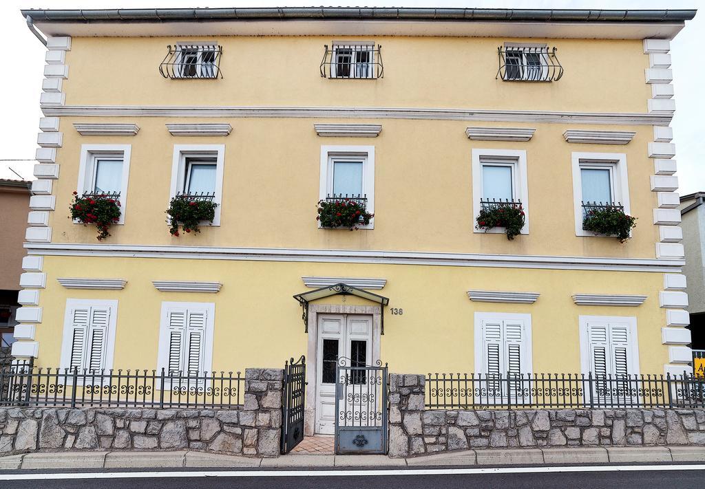 Apartments Hortensia Опатия Екстериор снимка